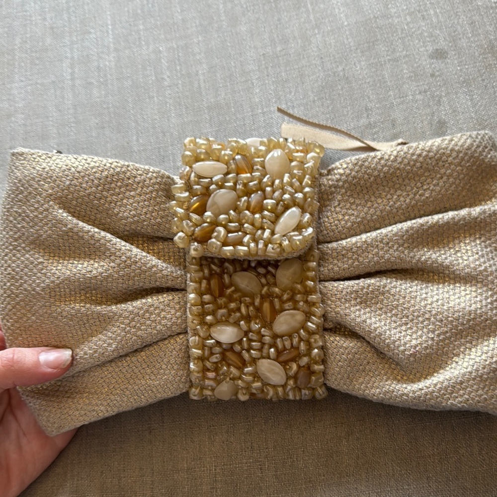 Banana Republic Elegant Cream Beaded Clutch - Picture 5 of 5